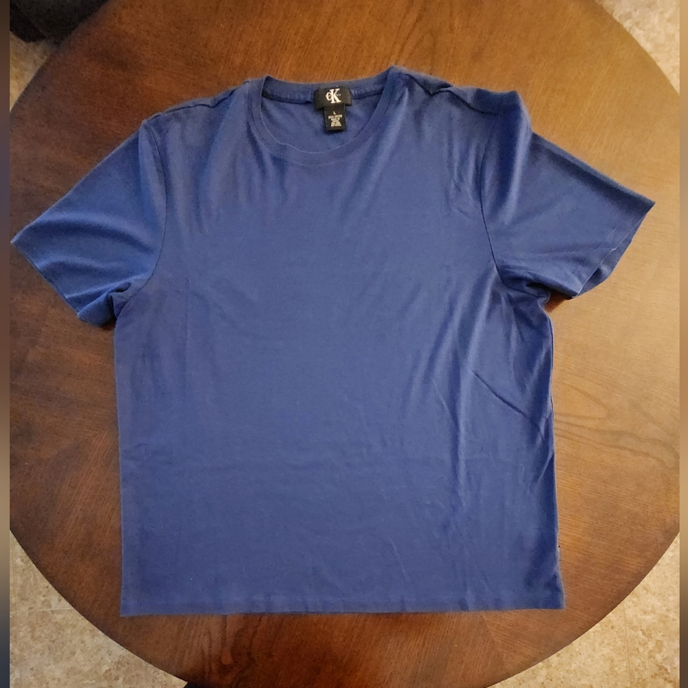 CALVIN KLEIN Men (Unisex) short sleeve t-shirt.